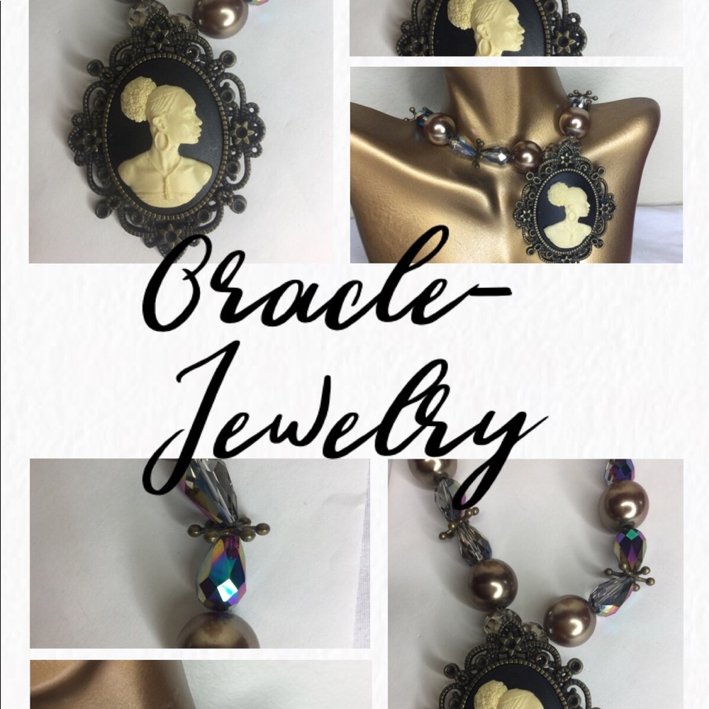 Vintage Cameo Necklace